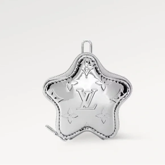 Louis Vuitton Spark Coin Purse Silver Mirror Charm ⭐️ New Ski Collection - Picture 7 of 9